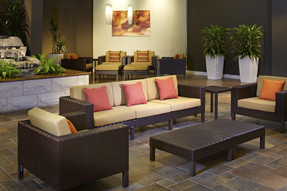 Courtyard Milwaukee Downtown Hotel Exterior photo